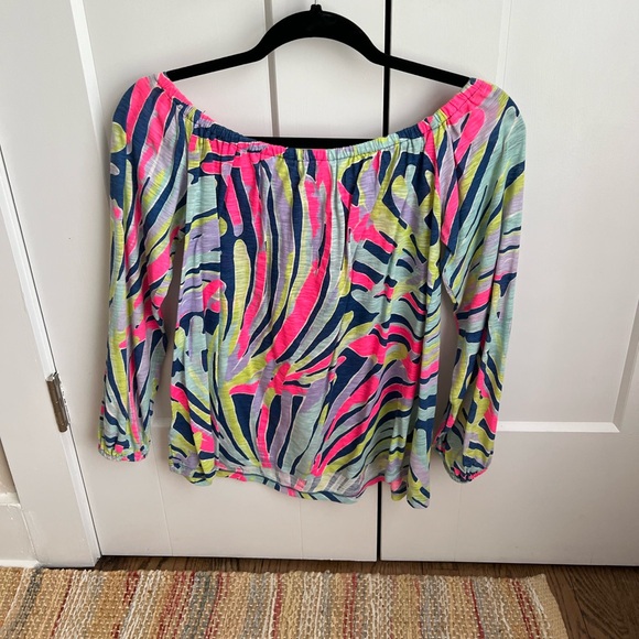 Lilly Pulitzer off the shoulder top - Picture 2 of 3